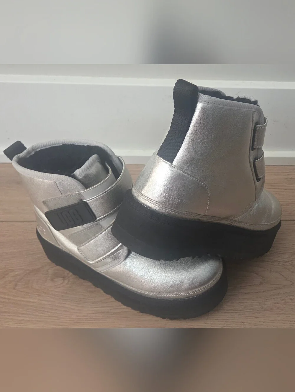 UGG Neumel Platform Leather Boots